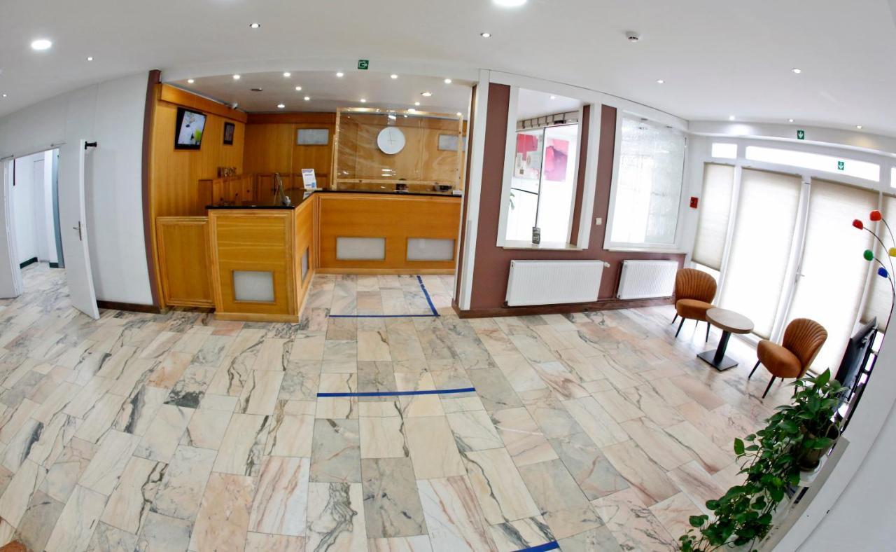 Hotel De France Saint-Gilles Kültér fotó