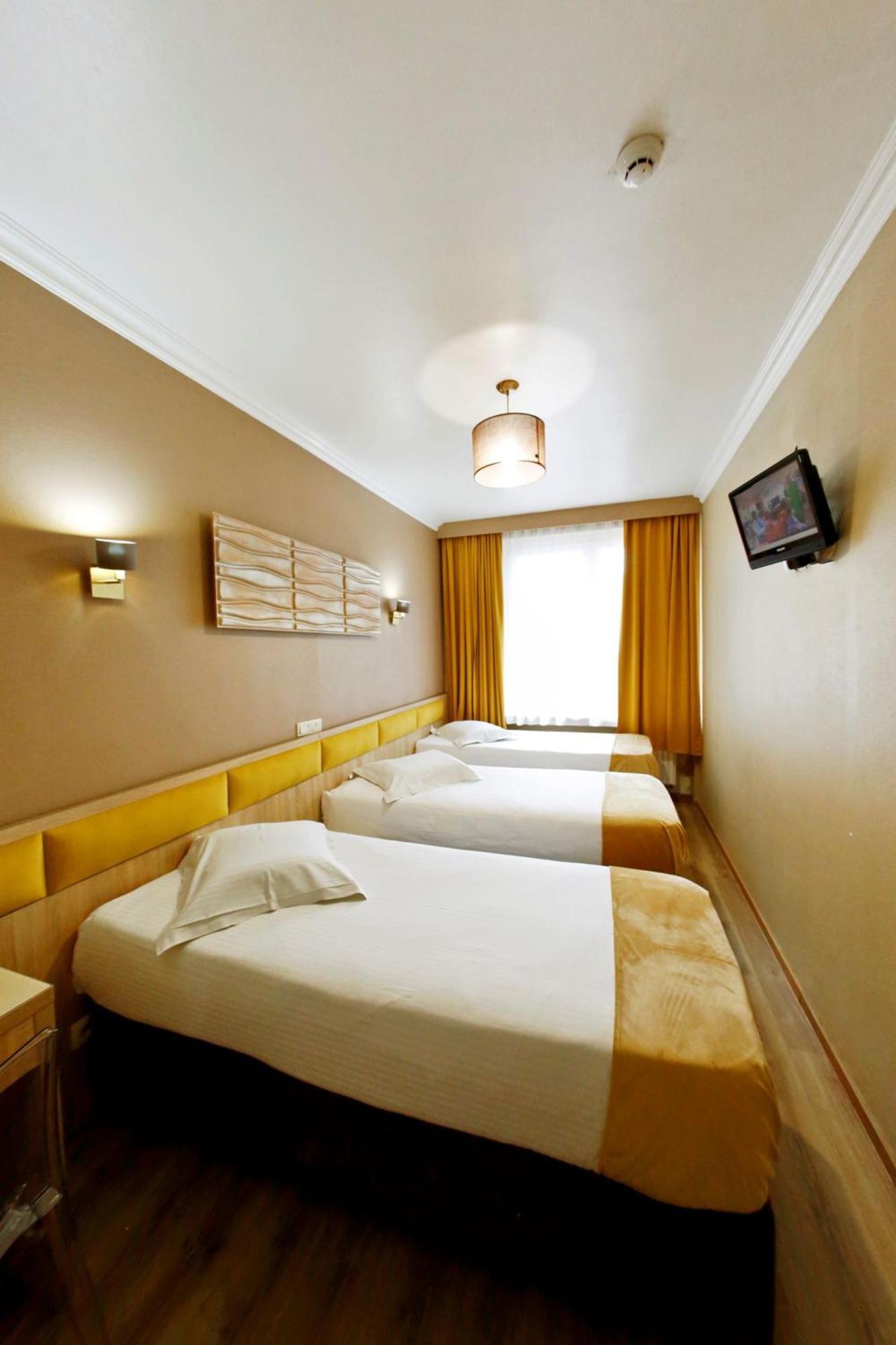 Hotel De France Saint-Gilles Kültér fotó